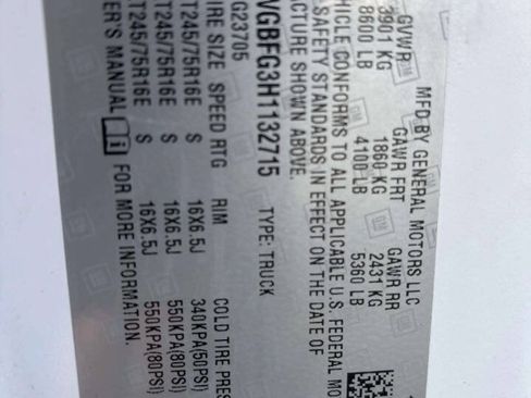 Used 2017 Chevrolet Express 2500 Extended RWD image 26