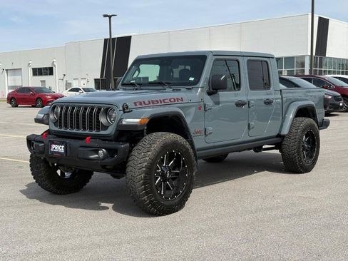 Used 2025 Jeep Gladiator Rubicon image 1