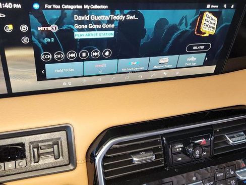 Certified 2025 Nissan Armada Platinum Reserve image 20