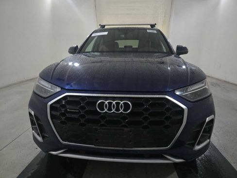 Used 2022 Audi Q5 2.0T Premium Plus w/ Premium Plus Package AWD/4WD image 2