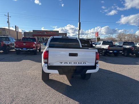 Used 2020 Toyota Tacoma TRD Off-Road image 5