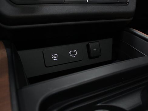 Used 2023 Land Rover Defender 110 X AWD/4WD image 78