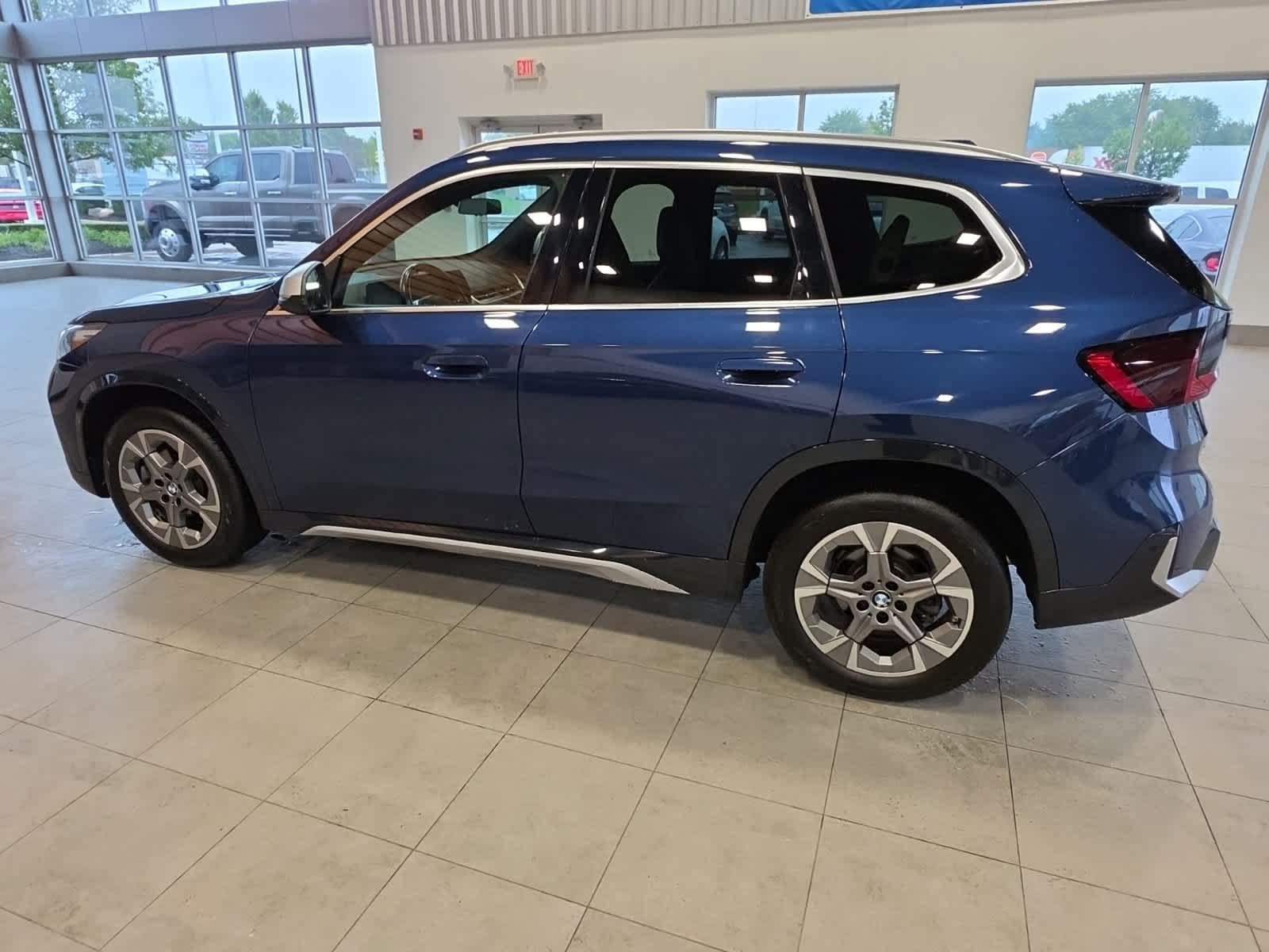 Used 2023 BMW X1 xDrive28i w/ Convenience Package AWD/4WD image 17