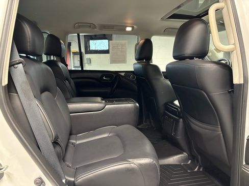 Used 2022 INFINITI QX80 Luxe w/ Cargo Package image 15