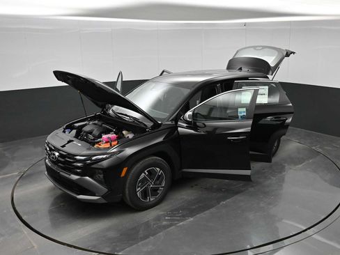 New 2026 Hyundai Tucson Blue SE FWD image 43