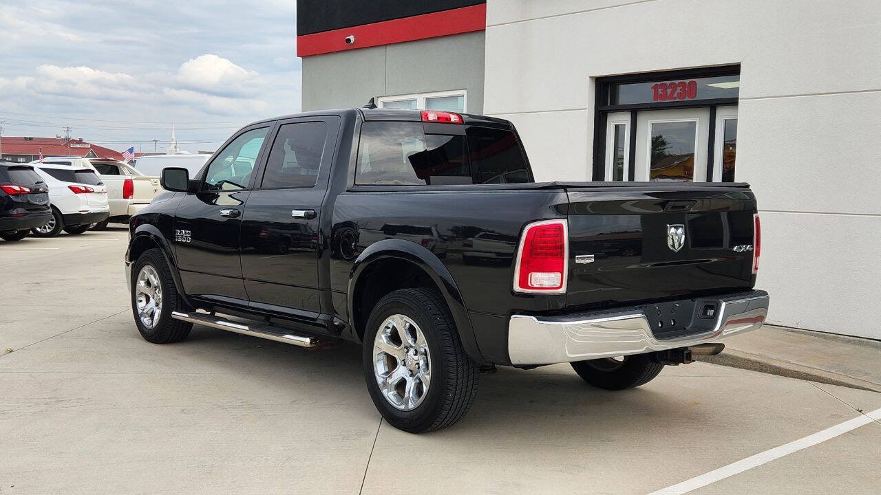 Used 2017 RAM 1500 Laramie AWD/4WD image 4