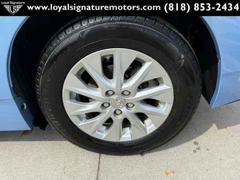 Used 2015 Toyota Prius Prime Plug-In Hybrid image 12