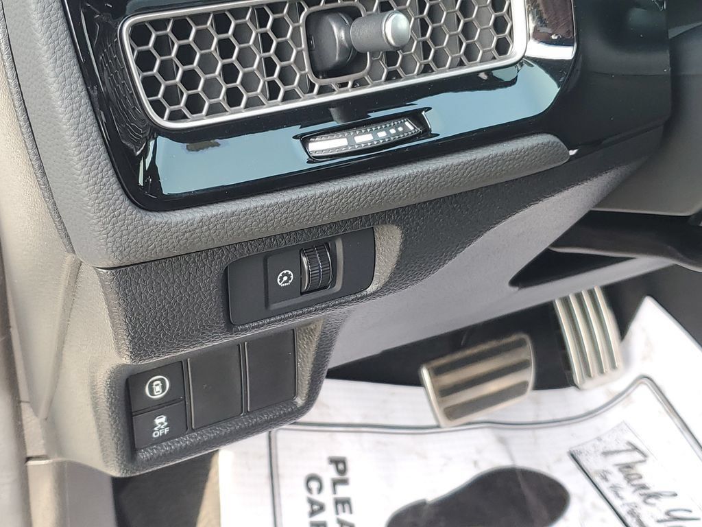 Used 2024 Honda Civic Sport Touring image 9