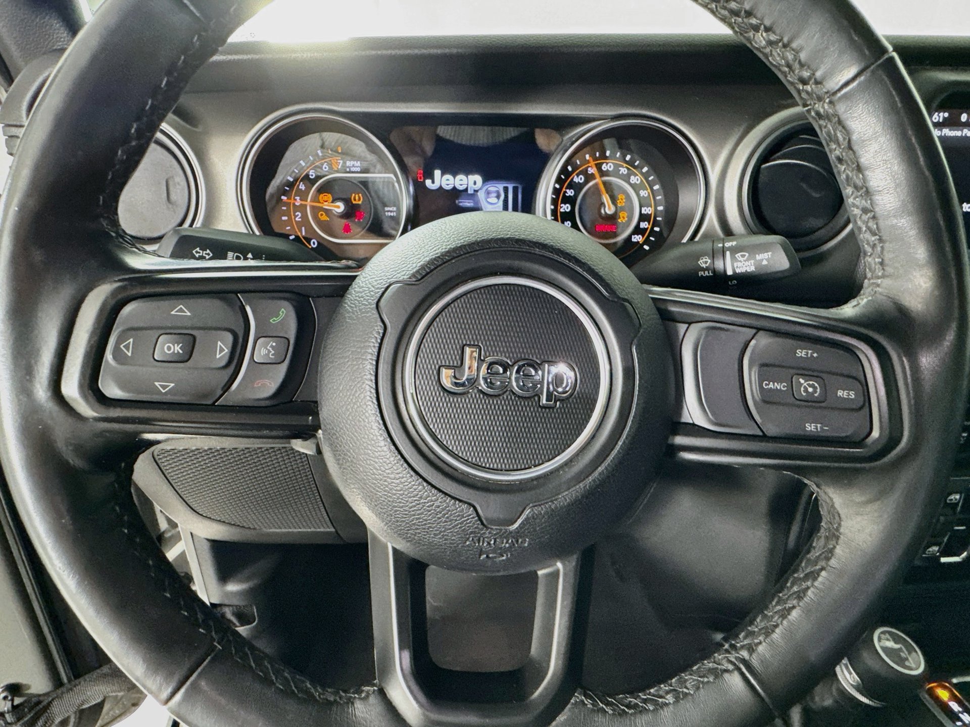 Used 2023 Jeep Gladiator Sport AWD/4WD image 12