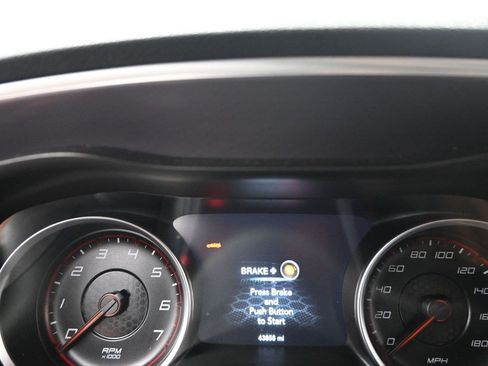 Used 2020 Dodge Charger Scat Pack RWD image 10