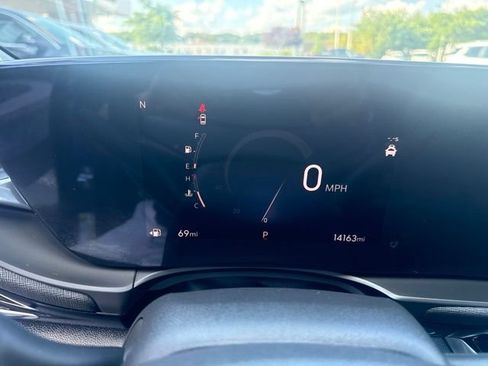 Used 2024 Buick Envista Sport Touring w/ Convenience I Package FWD image 13