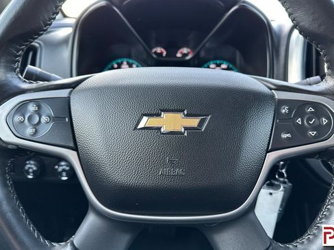 Used 2022 Chevrolet Colorado LT w/ LT Convenience Package image 24