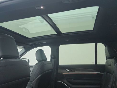 New 2026 Jeep Grand Cherokee L Limited AWD/4WD image 29