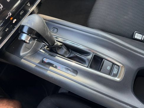 Used 2018 Honda HR-V EX image 46