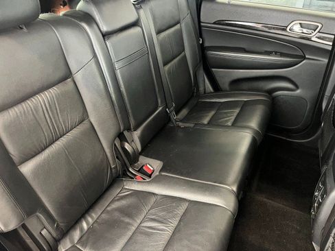 Used 2012 Jeep Grand Cherokee Laredo AWD/4WD image 40