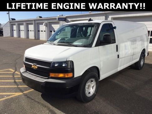 New 2025 Chevrolet Express 3500 Extended w/ Driver Convenience Package RWD image 4