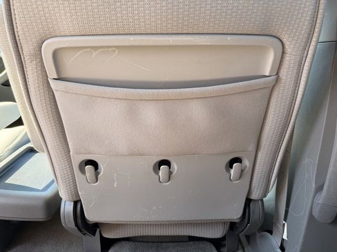 Used 2009 Nissan Quest w/ Seat Pkg image 21