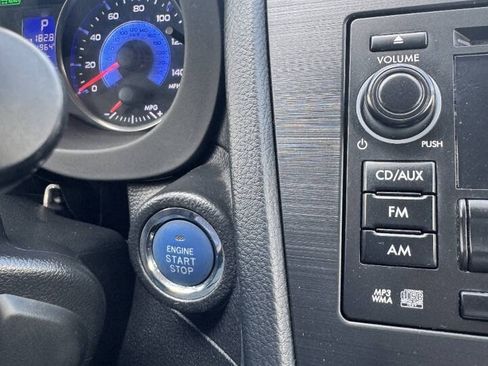 Used 2014 Subaru Crosstrek 2.0i Premium AWD/4WD image 18