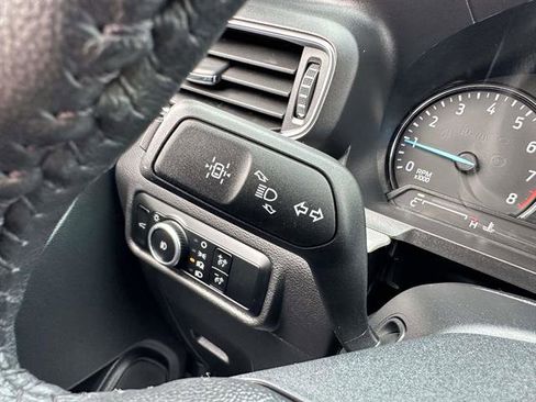 Used 2023 Ford Explorer XLT w/ Equipment Group 202A image 14