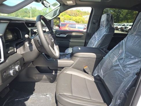 New 2026 GMC Sierra 2500 Denali w/ Denali Reserve Package image 4