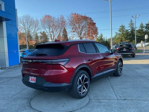 New 2026 Chevrolet Equinox EV LT image 7