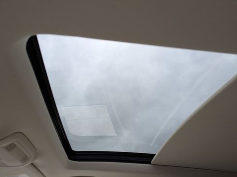 Used 2023 Cadillac XT6 Premium Luxury w/ Technology Package image 22