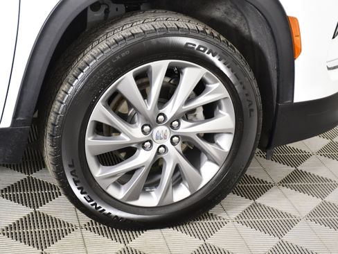 Used 2025 Buick Enclave Preferred AWD/4WD image 55