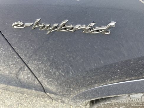 Used 2024 Porsche Cayenne Turbo image 34