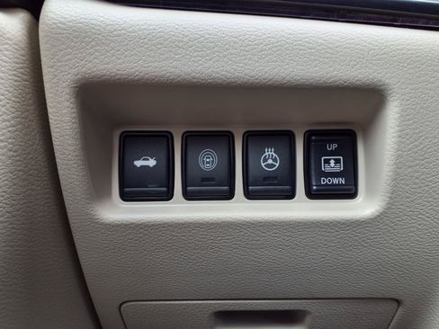 Used 2023 Nissan Maxima Platinum FWD image 16