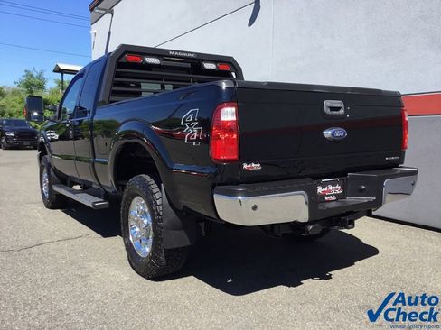 Used 2016 Ford F250 Lariat w/ Chrome Package AWD/4WD image 8