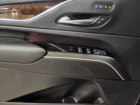 Used 2024 Cadillac Escalade Sport Platinum w/ LPO, ONYX Package image 43