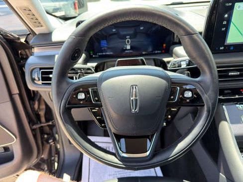 Used 2025 Lincoln Aviator AWD w/ Equipment Group 101A image 41