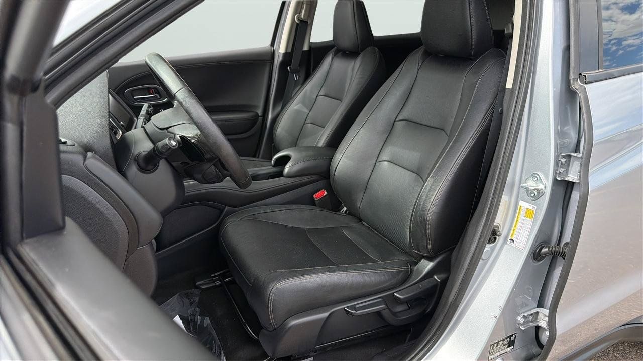 Used 2022 Honda HR-V EX-L image 12