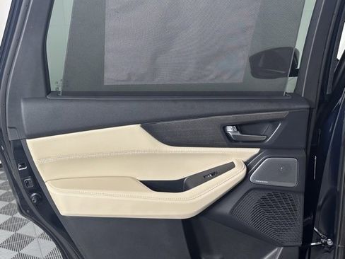 Certified 2025 Acura MDX w/ Advance Package image 22