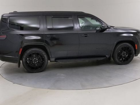 Used 2023 Jeep Wagoneer Series II AWD/4WD image 14