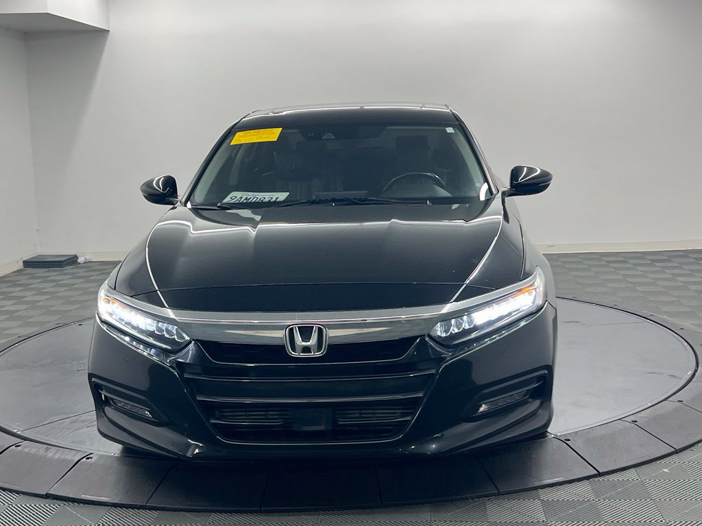 Used 2018 Honda Accord Touring image 4