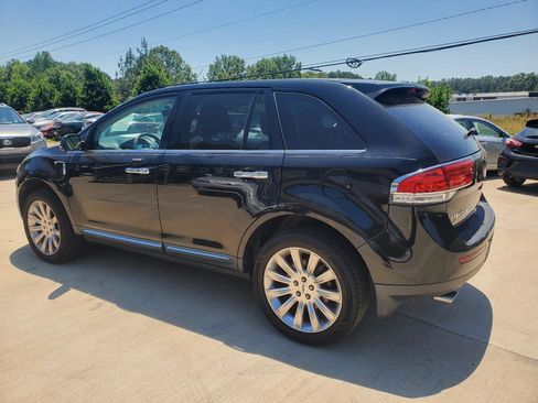 Used 2015 Lincoln MKX AWD w/ Equipment Group 102A image 13