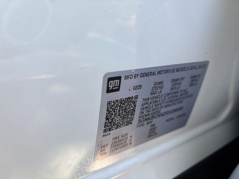 Used 2025 Chevrolet Blazer LT FWD image 31