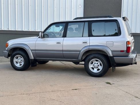 Used 1996 Toyota Land Cruiser image 14