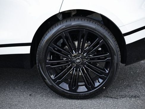 New 2026 Land Rover Range Rover Velar Dynamic SE image 7