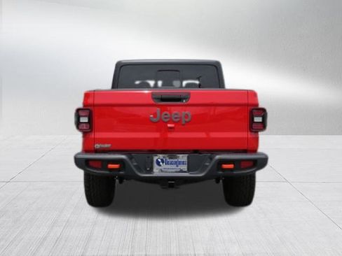 New 2025 Jeep Gladiator Mojave image 4