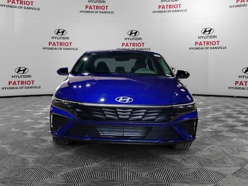 Used 2025 Hyundai Elantra Sport image 8