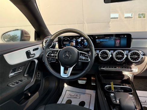 Used 2023 Mercedes-Benz CLA 250 4MATIC image 17