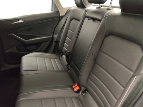 Used 2024 Volkswagen Jetta SE image 18