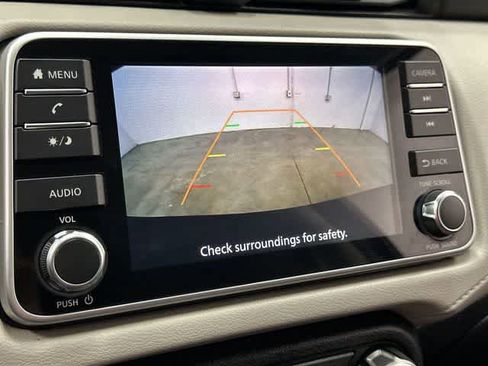 Used 2021 Nissan Versa SV FWD image 22