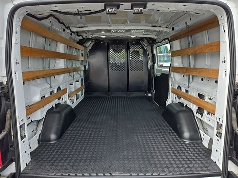 Used 2022 Ford Transit 250 Low Roof w/ Exterior Upgrade Package RWD image 27