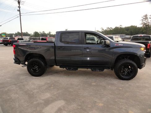 Used 2022 Chevrolet Silverado 1500 Custom Trail Boss AWD/4WD image 5