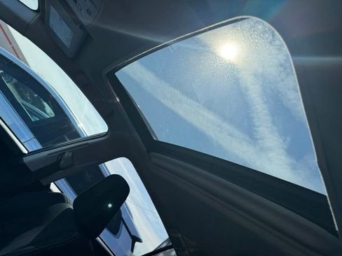 Used 2015 Toyota RAV4 XLE image 6