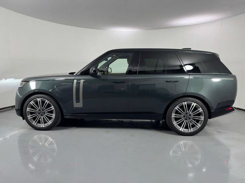 Used 2024 Land Rover Range Rover SE AWD/4WD image 8