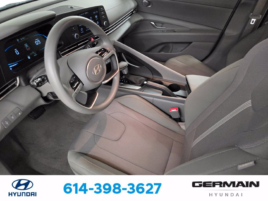 Certified 2026 Hyundai Elantra SE FWD image 18